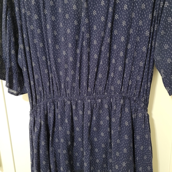 Elegant Navy Blue Dress - Picture 12 of 13